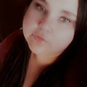 Meet your Posher, Carolyne